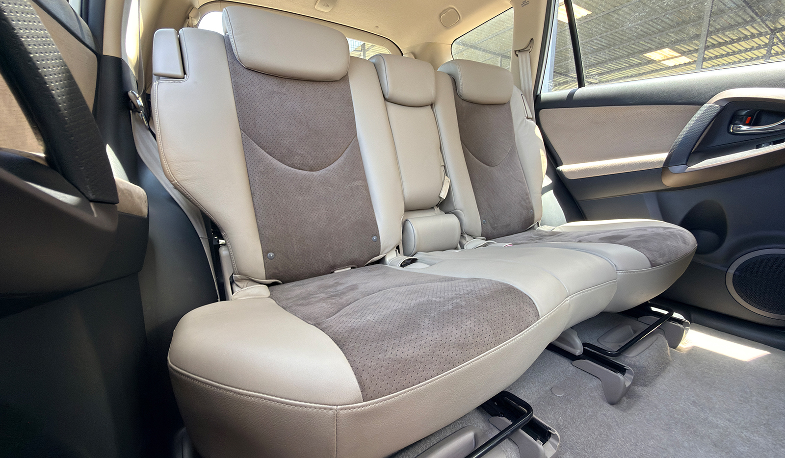 2008 Toyota Vanguard 240S G PKG image-12