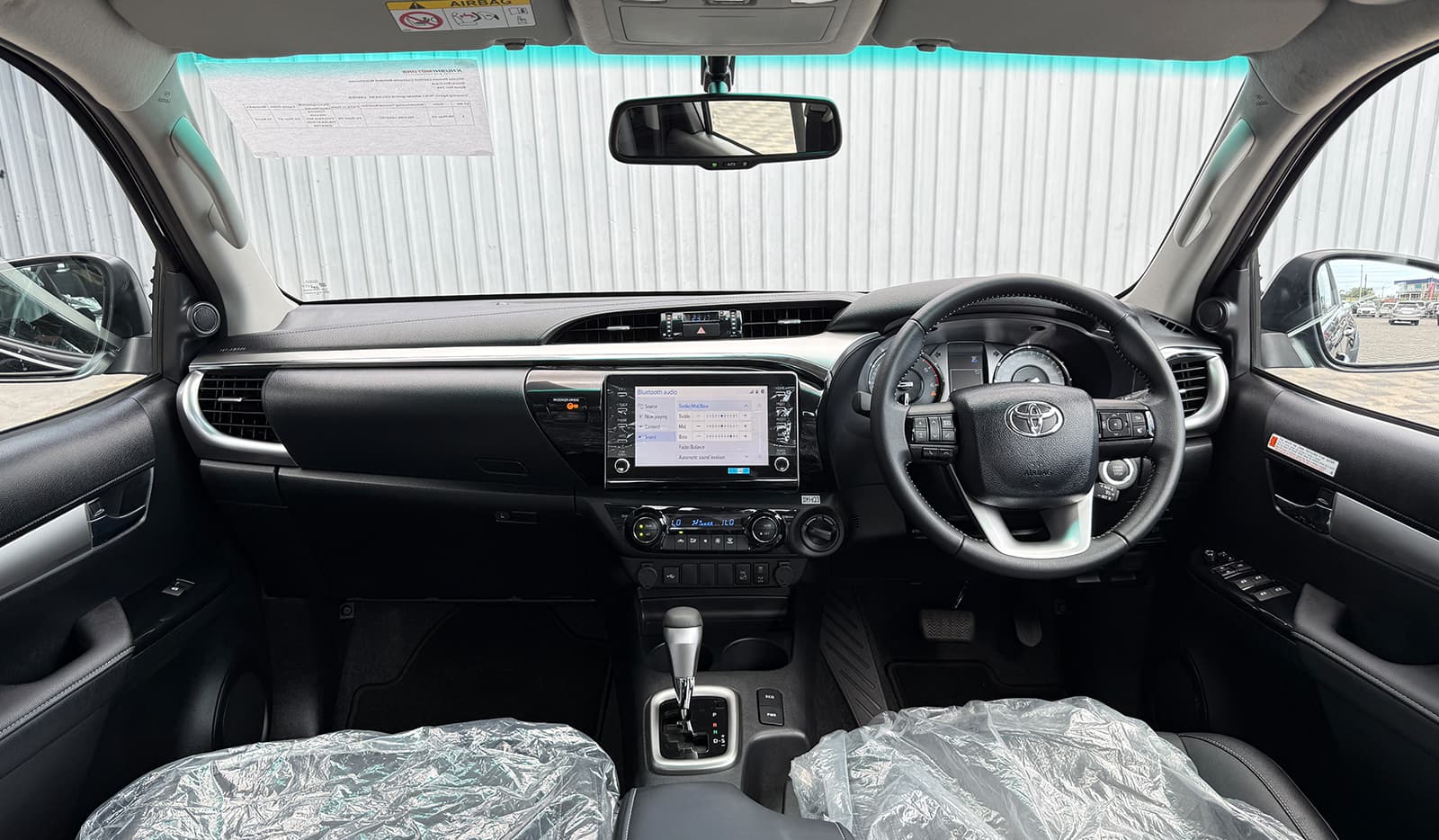 2026 Toyota Hilux Z ADVENTURE image-9