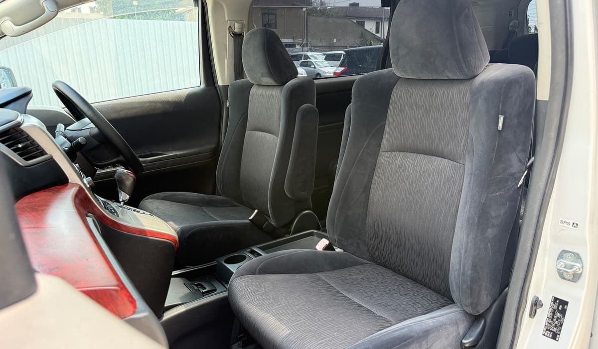 2009 Toyota Alphard 240S image-10
