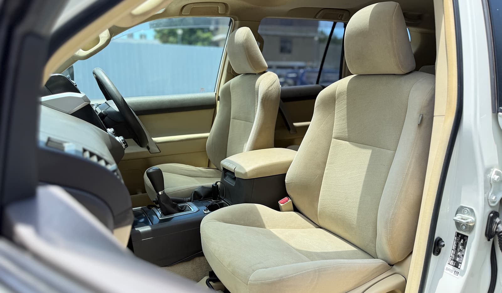 2016 Toyota Land Cruiser Prado TX image-9
