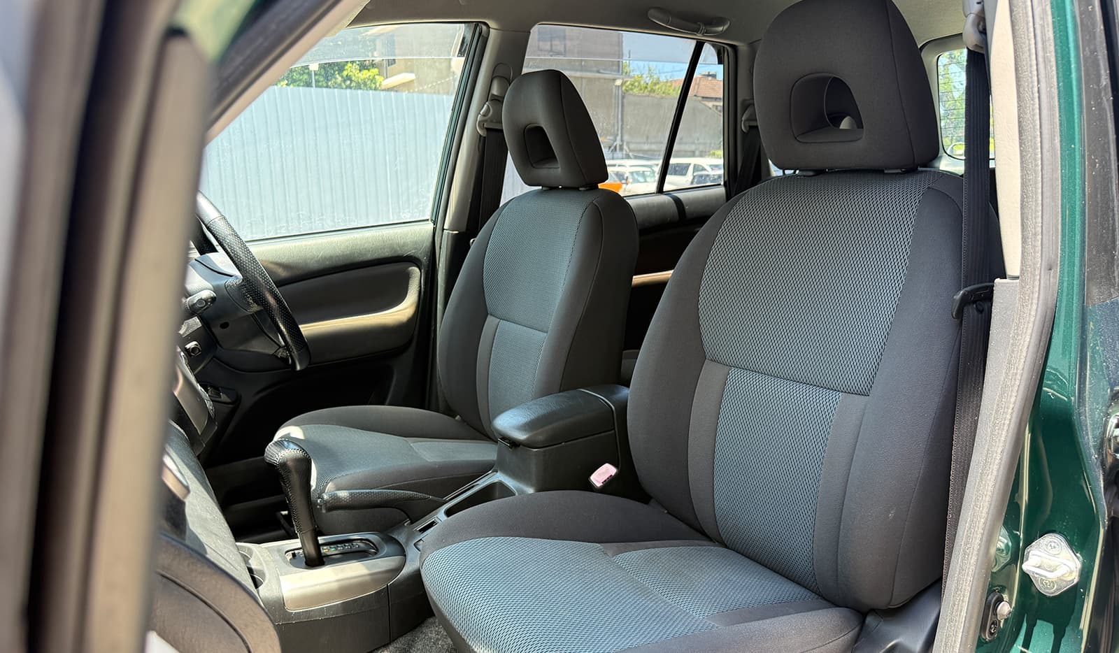 2005 Toyota RAV-4 XG PKG image-10
