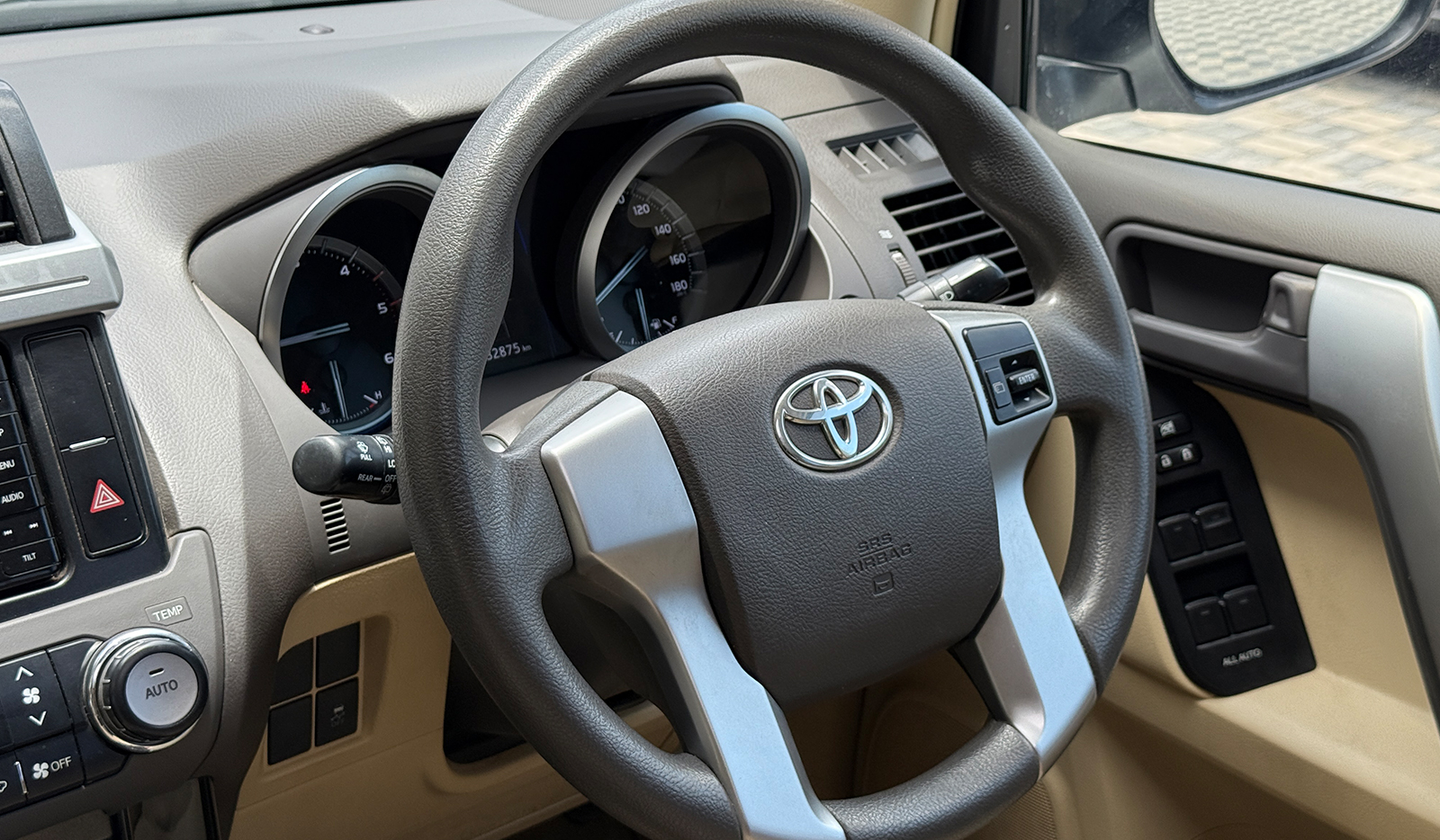 2016 Toyota Land Cruiser Prado TX image-6