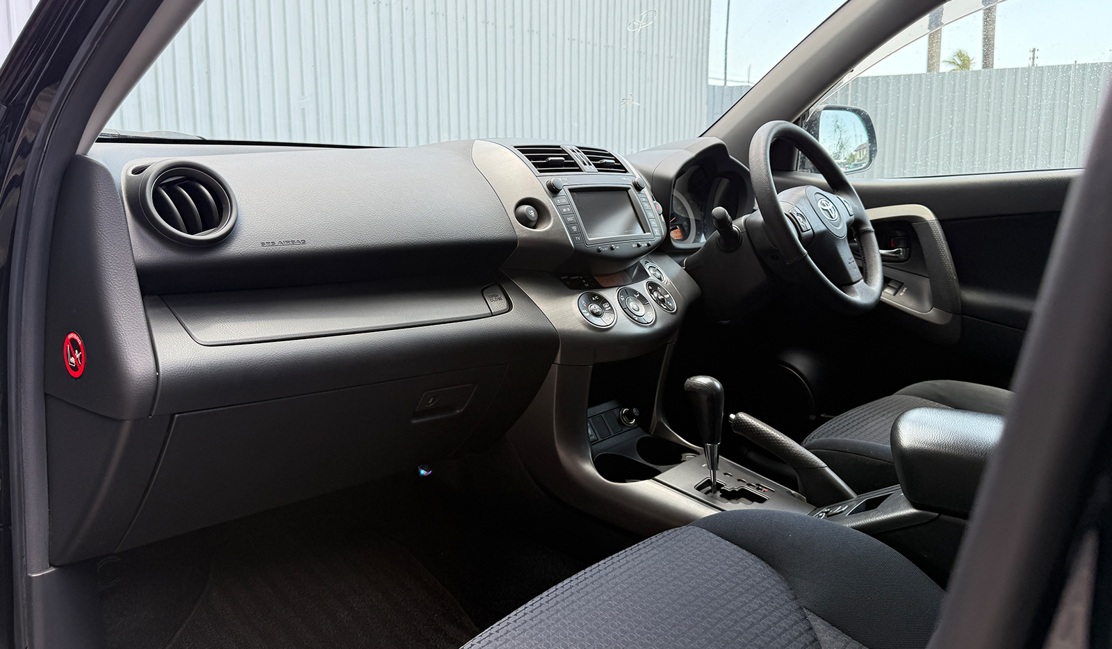 2009 Toyota Vanguard 240S image-9