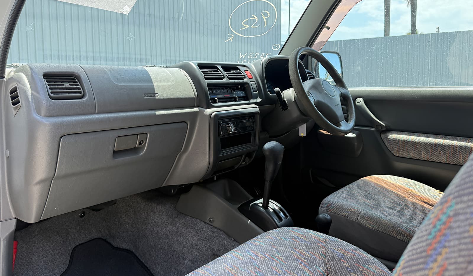 2001 Suzuki Jimny XC image-8