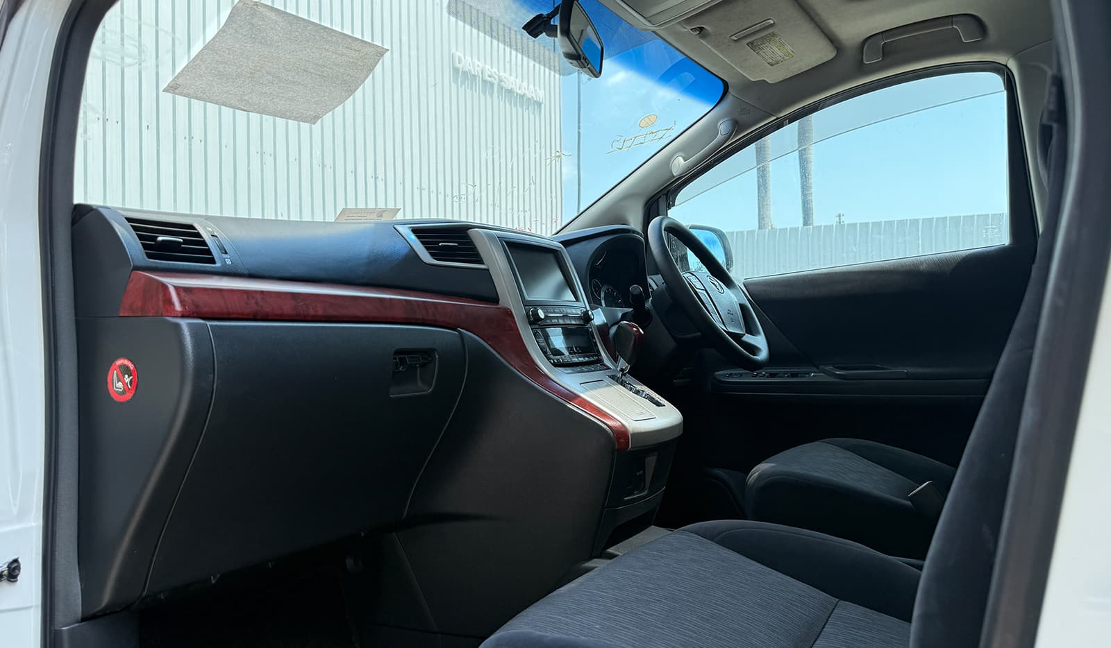 2009 Toyota Alphard 240S image-8