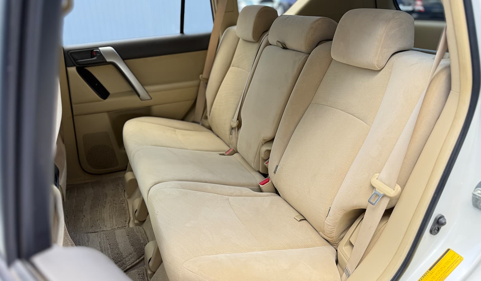 2016 Toyota Land Cruiser Prado TX image-10