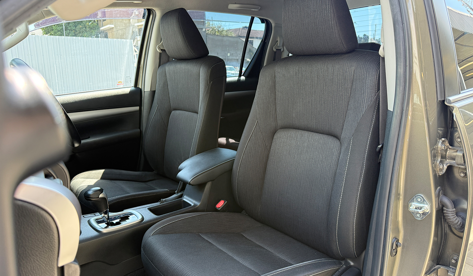 2021 Toyota Hilux Z image-10
