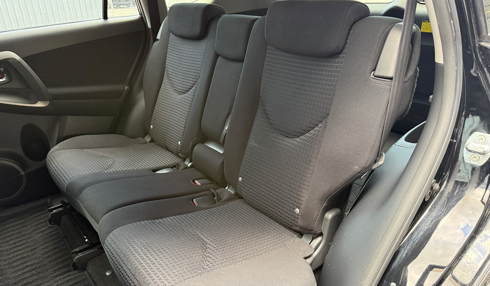 2009 Toyota Vanguard 240S image-11
