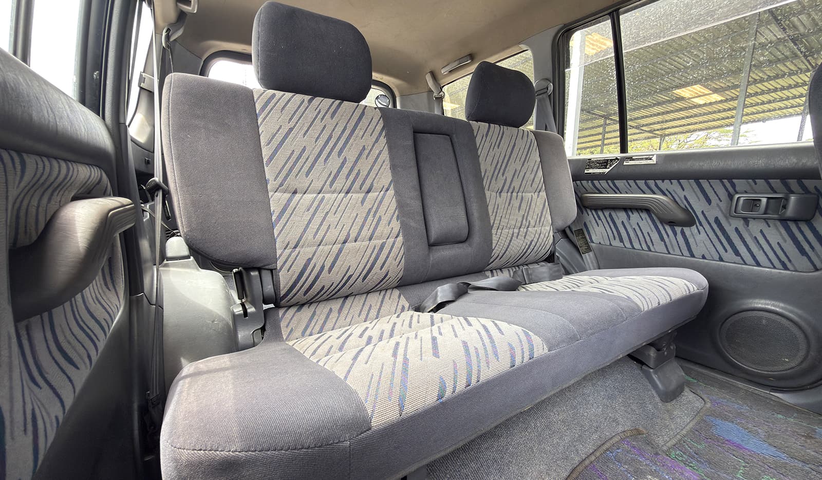 1997 Toyota Land Cruiser Prado TX image-12