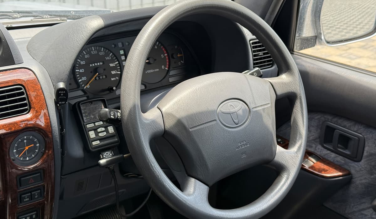 1997 Toyota Land Cruiser Prado TZ image-6