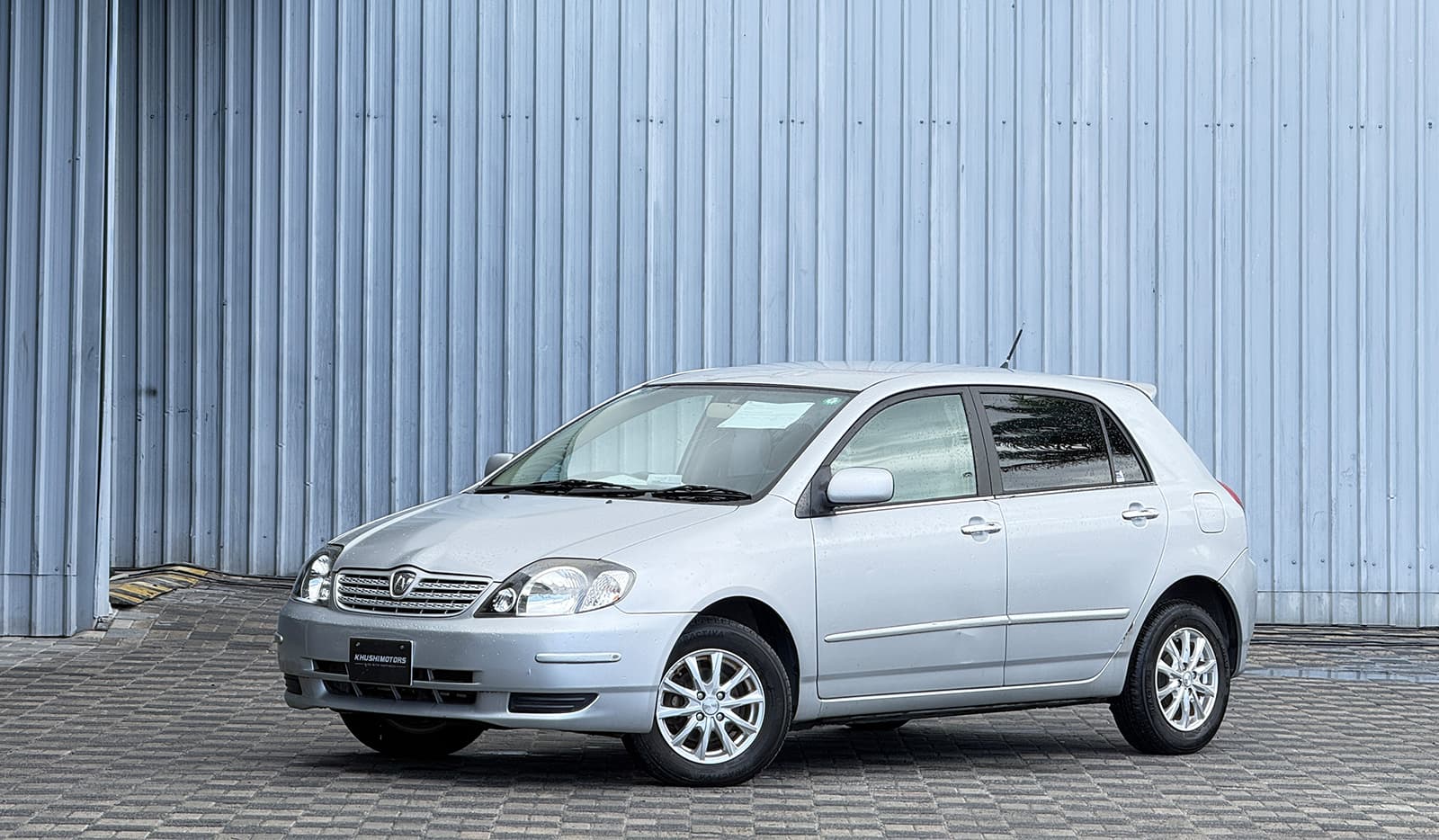2002 Toyota Alex XS image-2