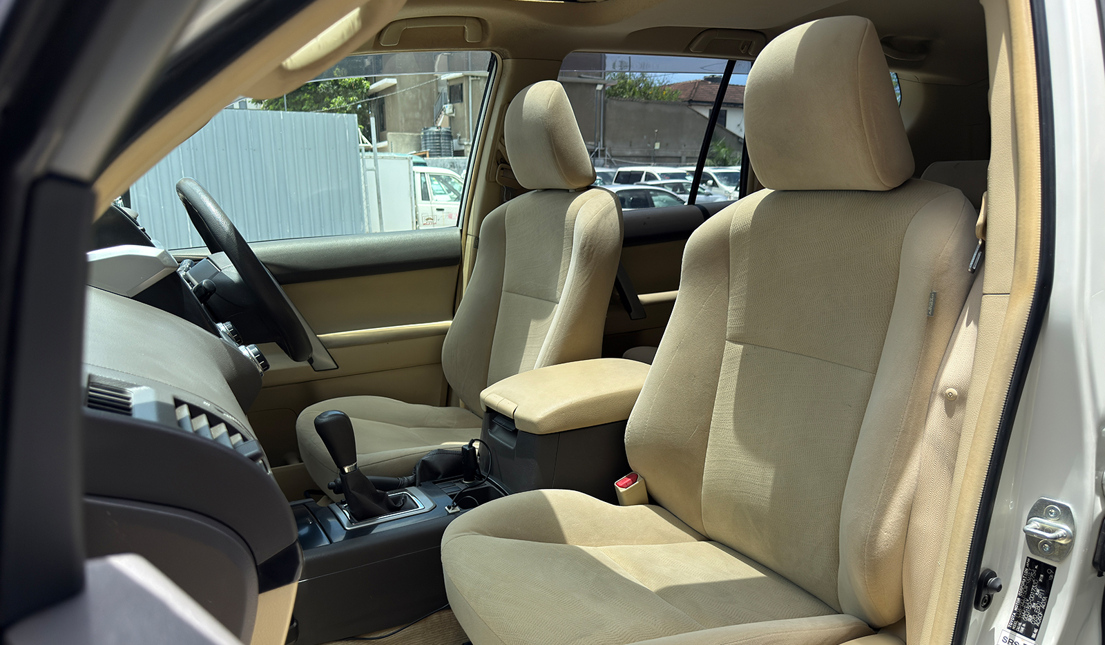 2016 Toyota Land Cruiser Prado TX image-8