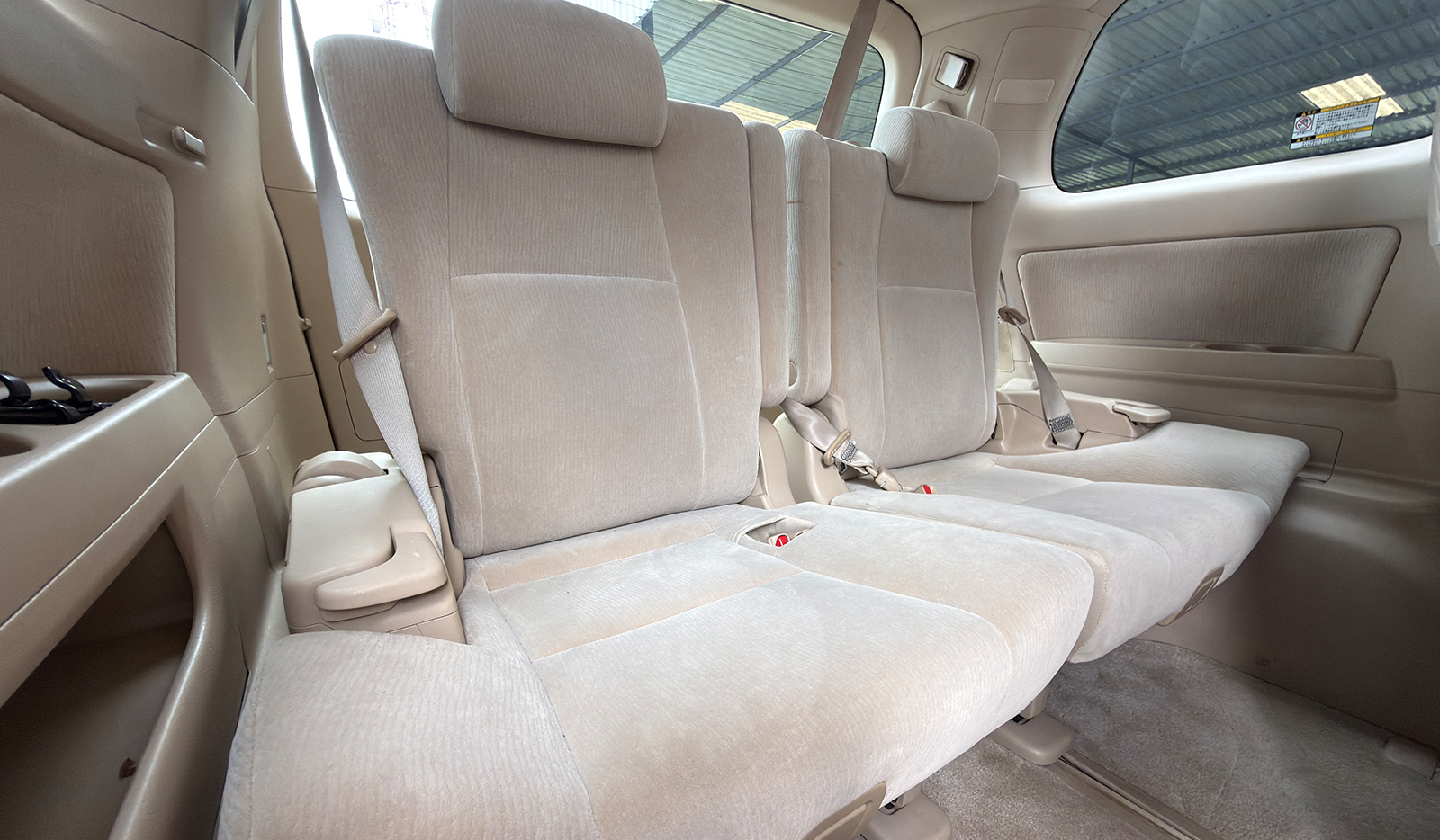2009 Toyota Alphard X image-13