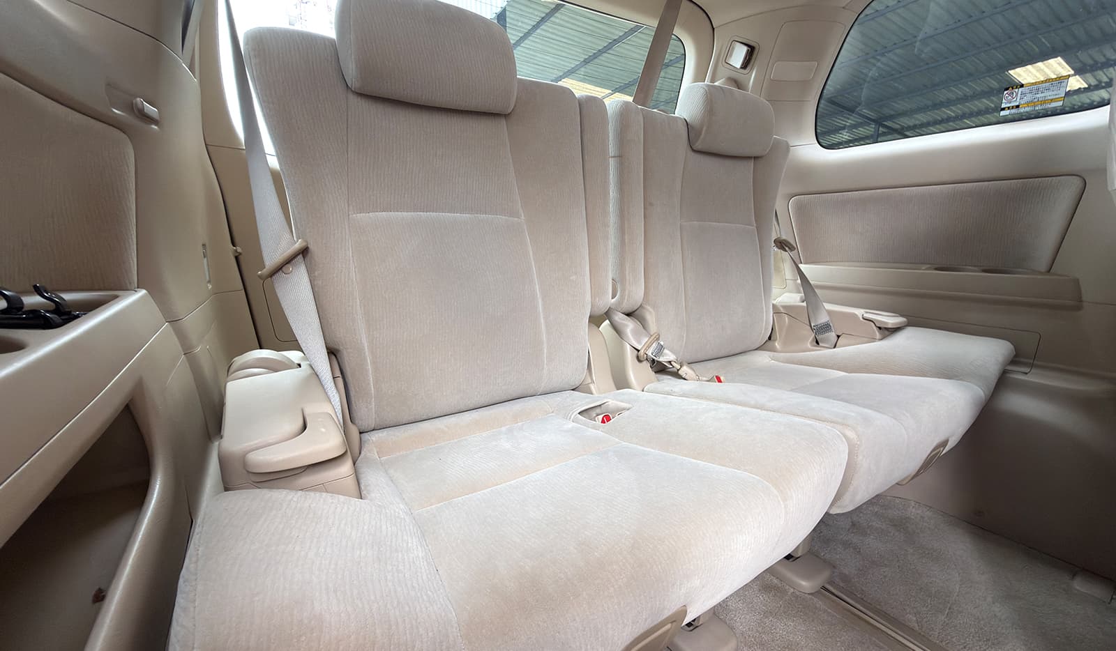 2009 Toyota Alphard X image-13