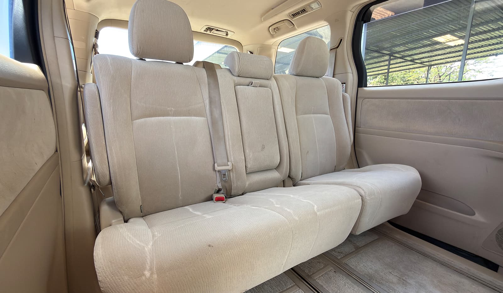 2008 Toyota Alphard 240X image-12