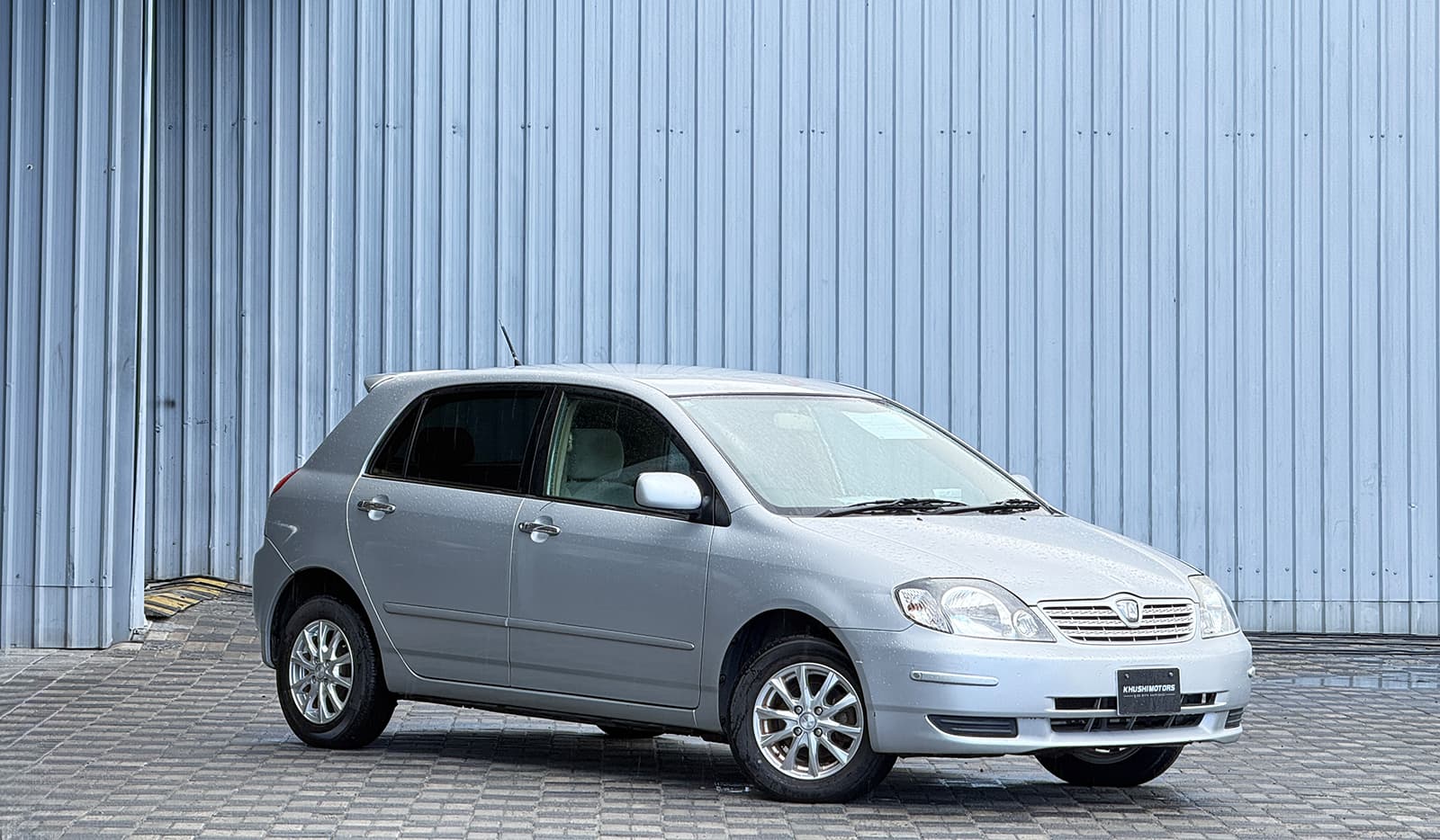 2002 Toyota Alex XS image-1