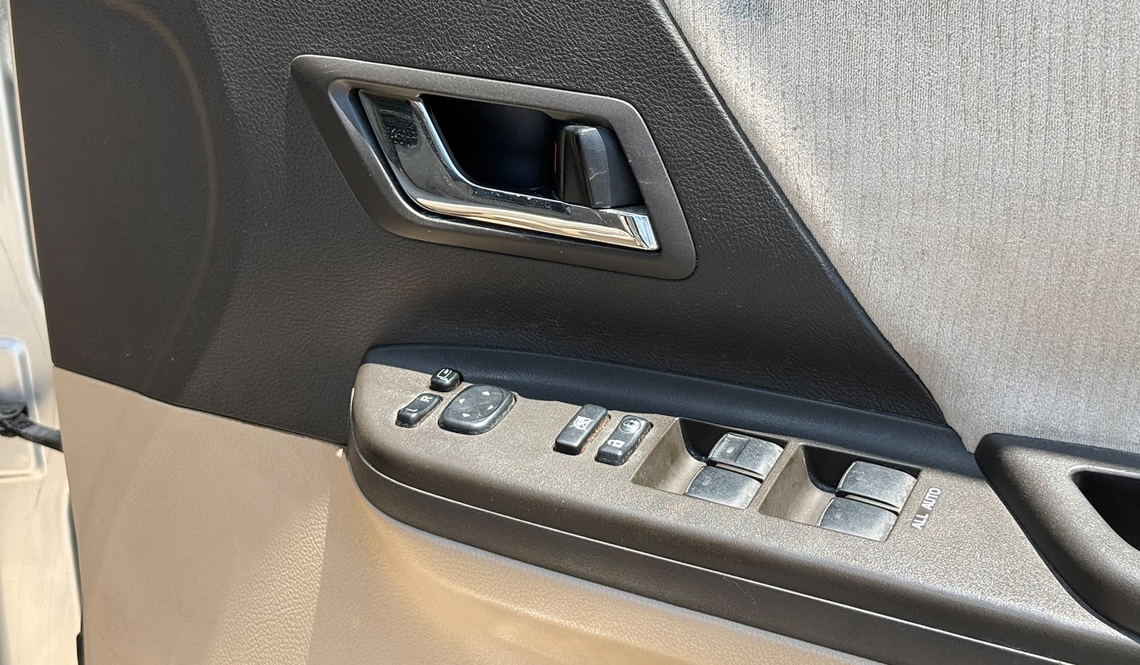 2009 Toyota Alphard 240X image-14