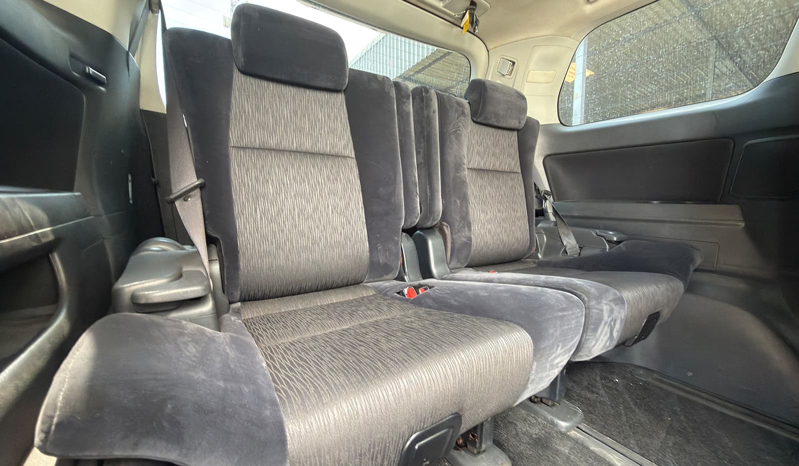 2009 Toyota Alphard 240S image-13