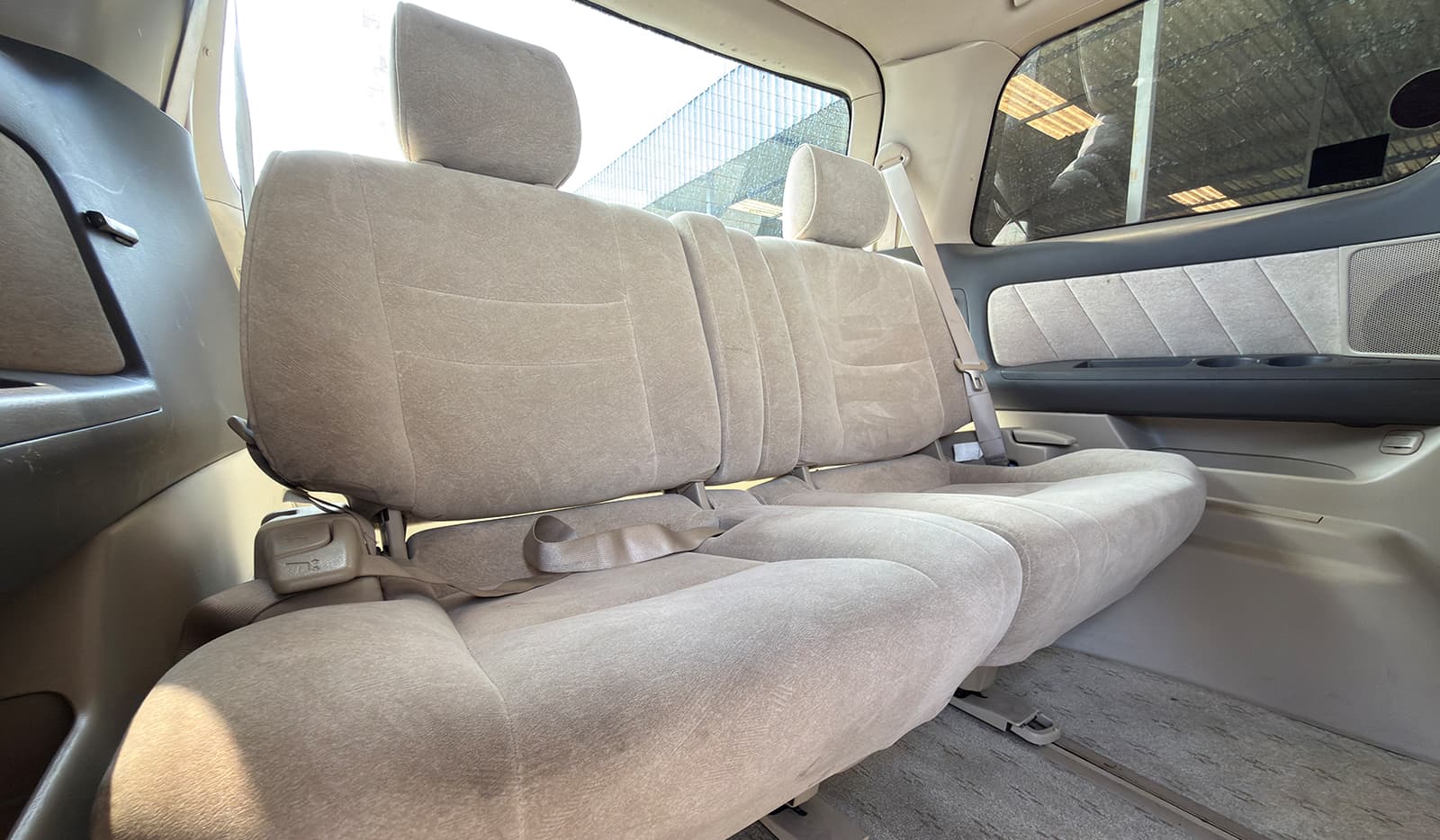 2002 Toyota Alphard AX L Package image-13