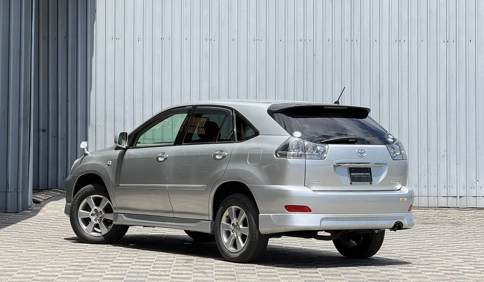 2005 Toyota Harrier 240 GL PKG image-3