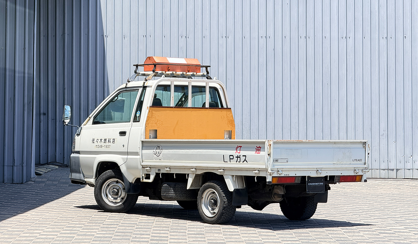 2002 Toyota Townace Truck DX image-3