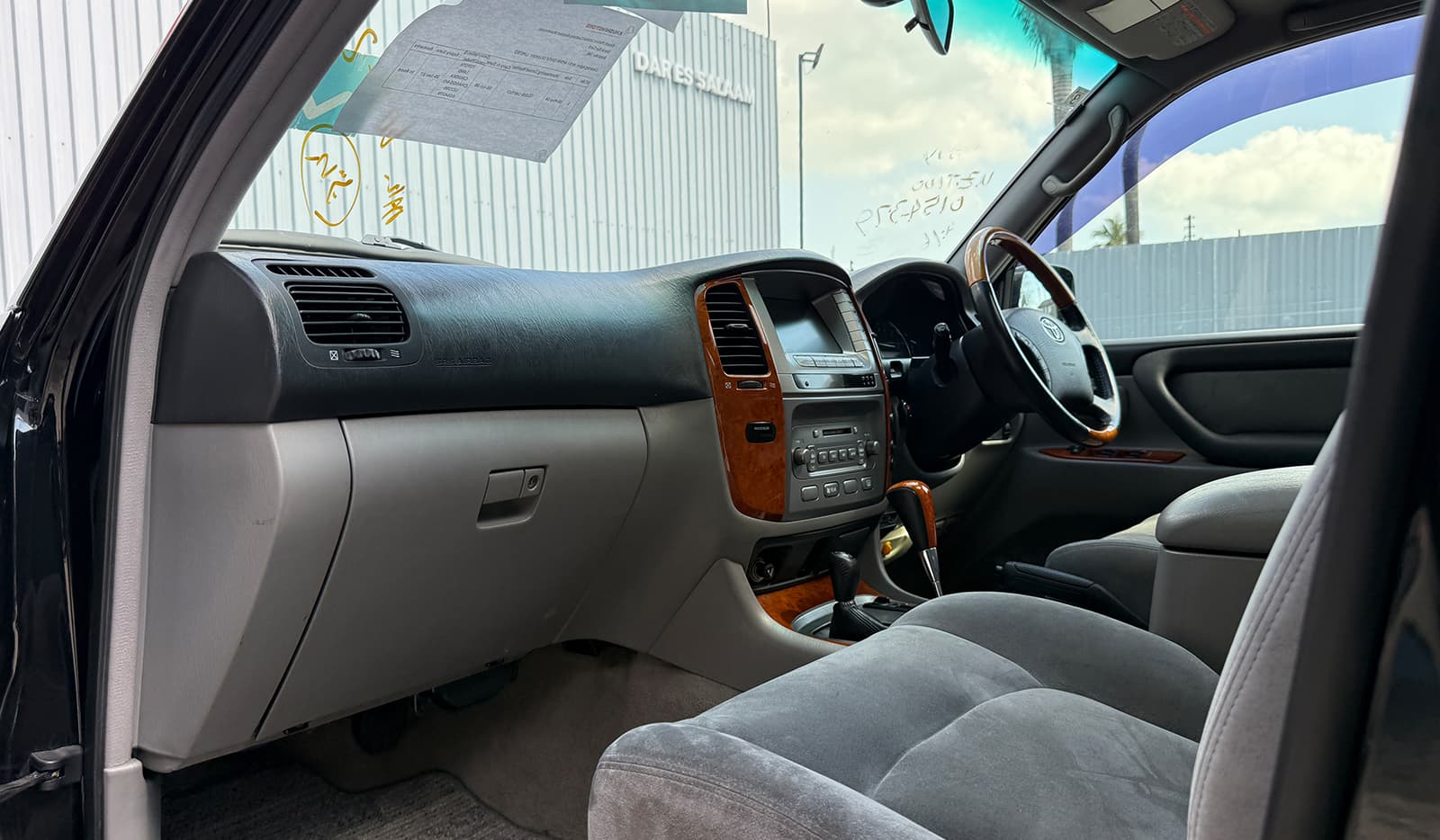 2005 Toyota Land Cruiser 100 VX LTD G SELEC TOURING image-11
