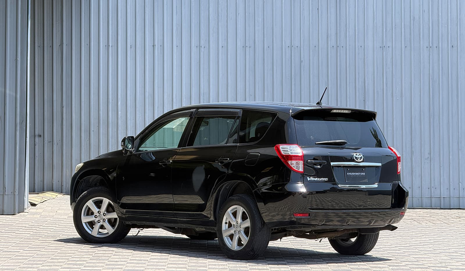 2009 Toyota Vanguard 240S image-4