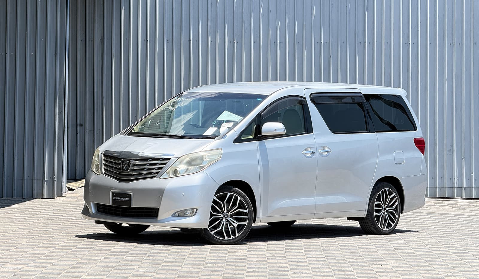 2009 Toyota Alphard 240X image-2