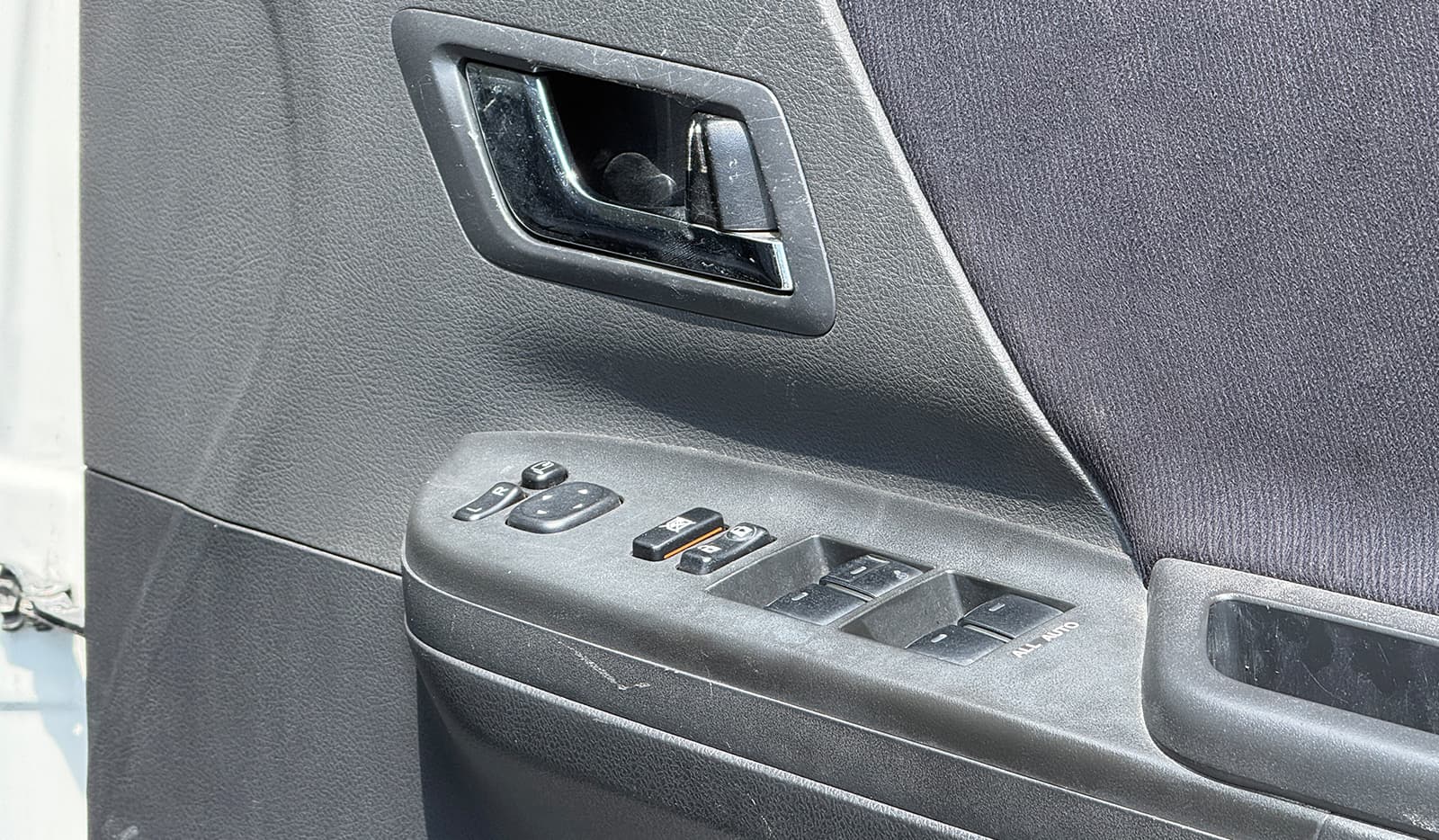 2009 Toyota Alphard 240S image-14