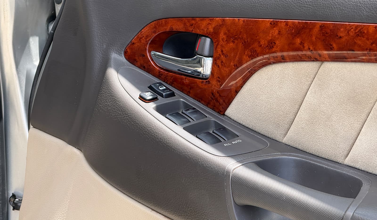 2004 Toyota Alphard AX TRESOR ALCANTARA image-10