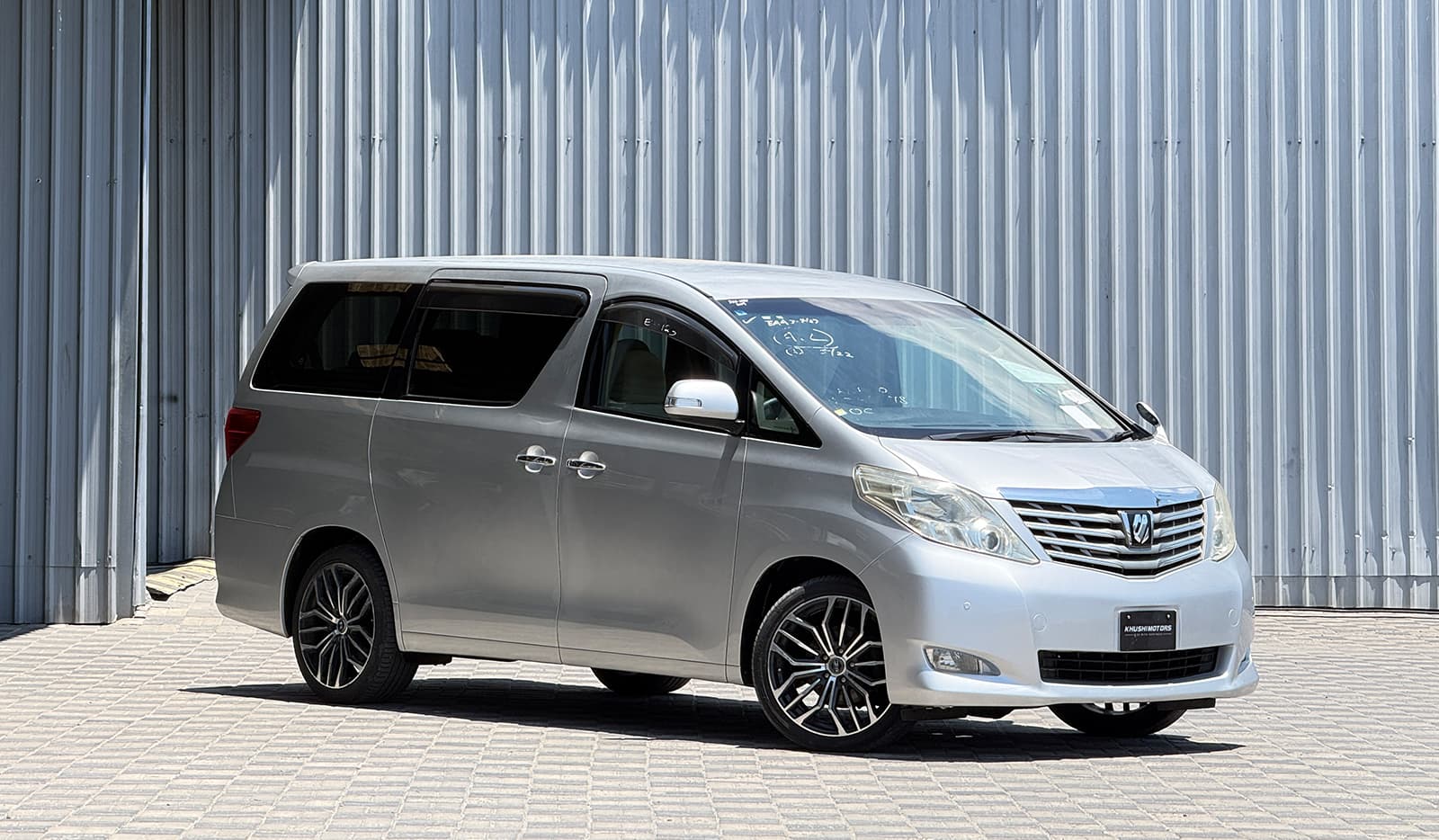 2009 Toyota Alphard 240X image-1