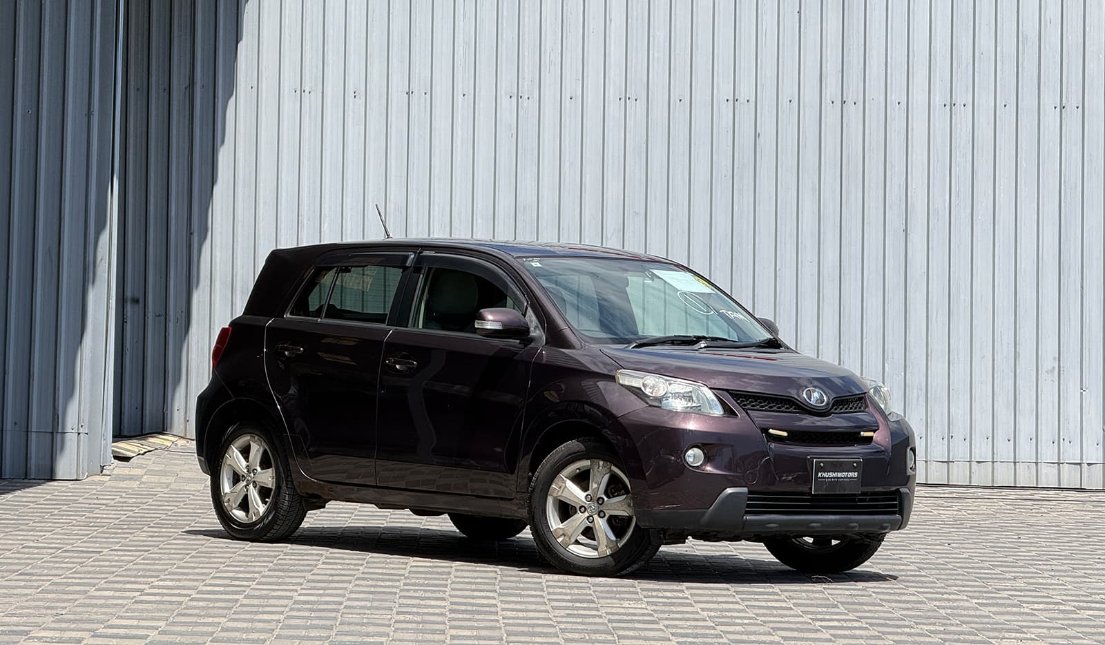 2007 Toyota IST 150G image-1