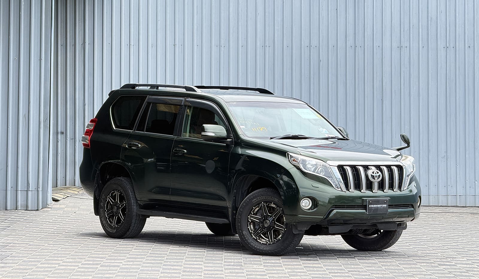 2016 Toyota Land Cruiser Prado TX image-1
