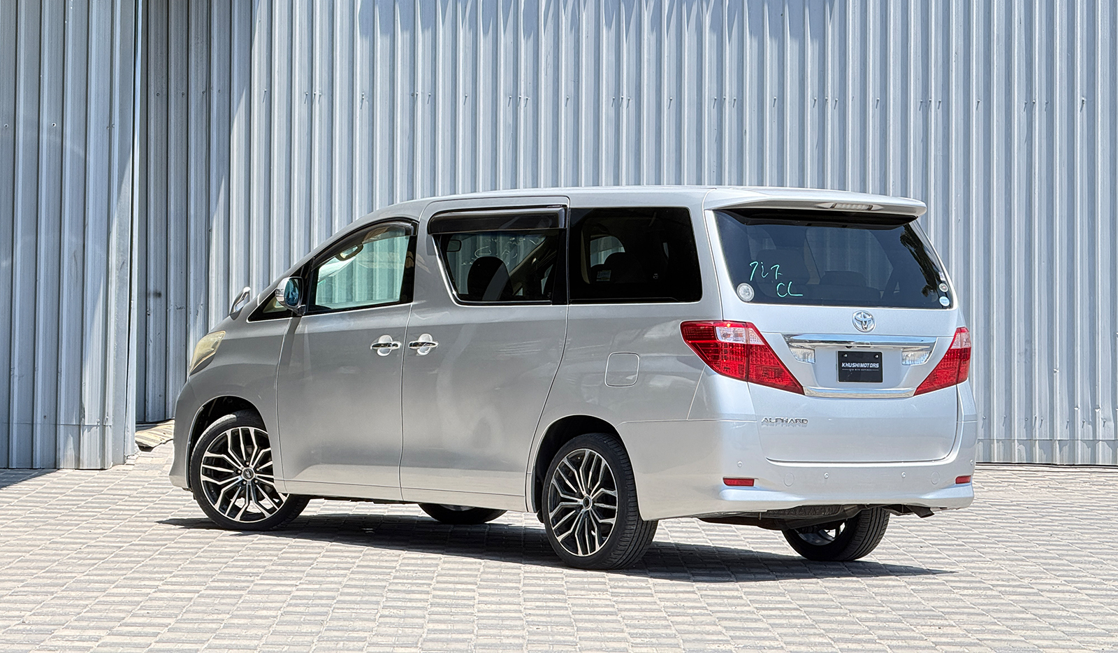 2009 Toyota Alphard 240X image-3