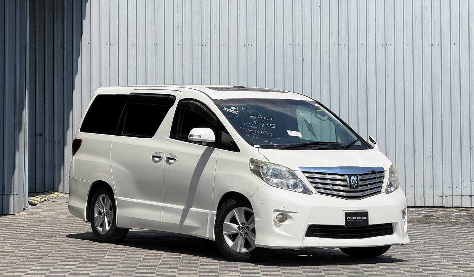 2009 Toyota Alphard 240S image-1