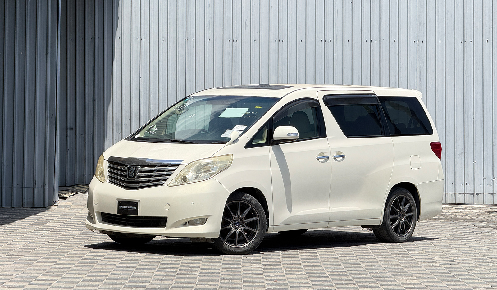 2008 Toyota Alphard 240X image-2
