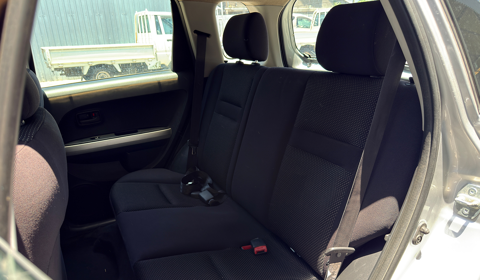 2002 Toyota IST 1.5F image-12