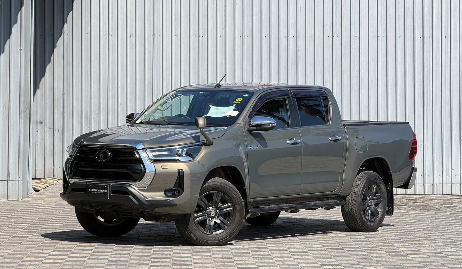 2021 Toyota Hilux Z image-2