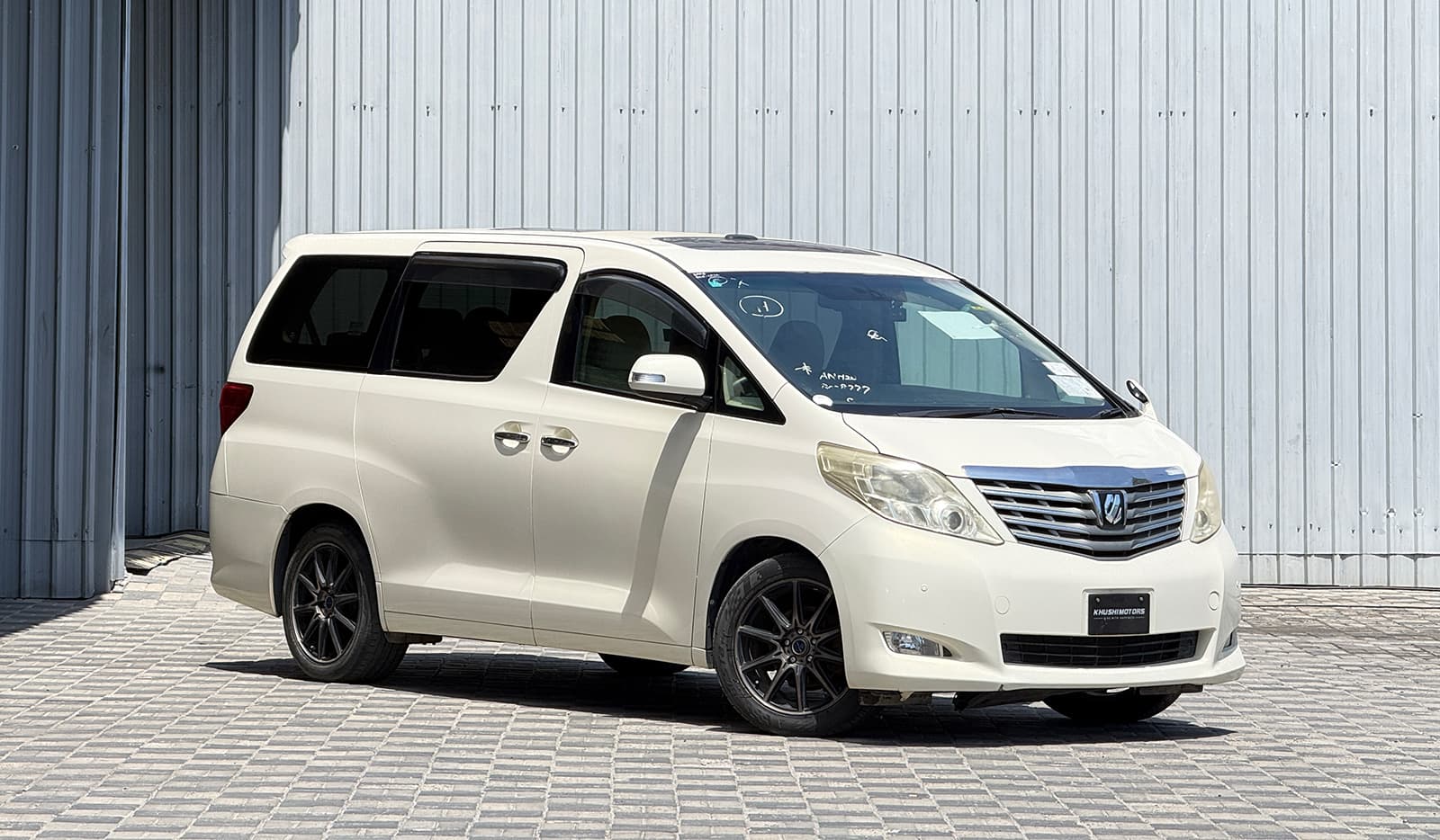 2008 Toyota Alphard 240X image-1
