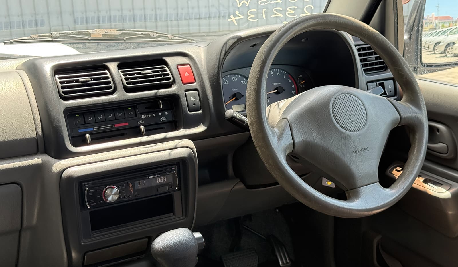 2001 Suzuki Jimny XC image-7