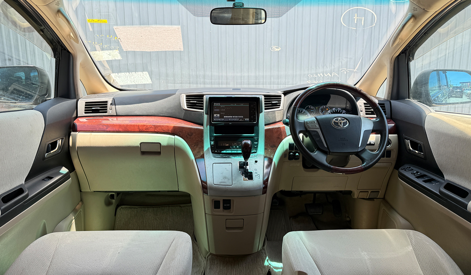 2008 Toyota Alphard 240X image-7