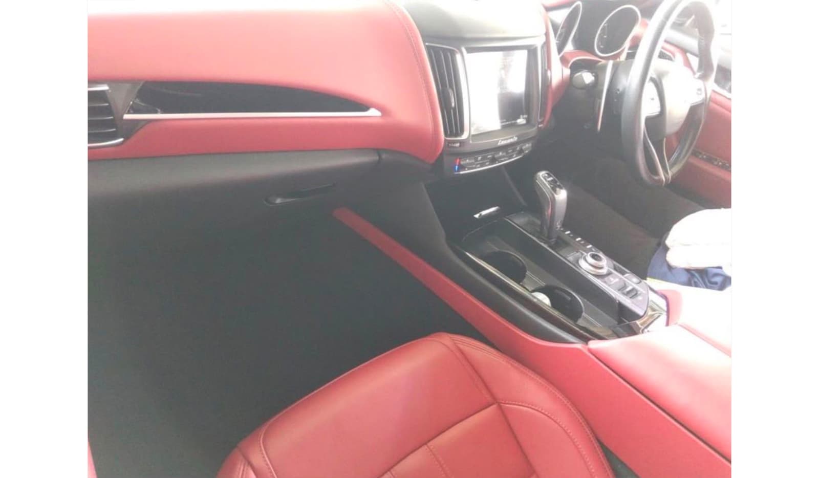 2019 Maserati Levante GRANSPORT image-5