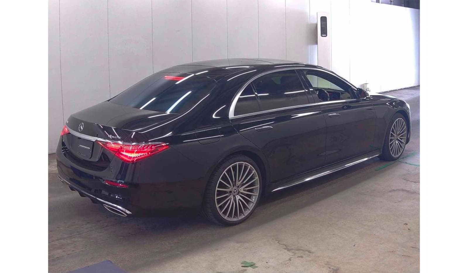 2021 Mercedes-Benz S-Class 4MATIC Long First Edition AMG Line S500 image-4