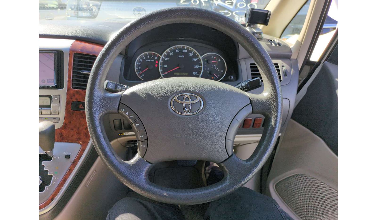 2003 Toyota Alphard AX L image-7