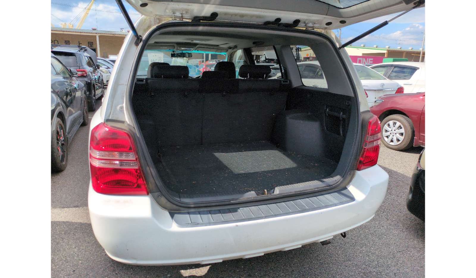 2001 Toyota Kluger image-5