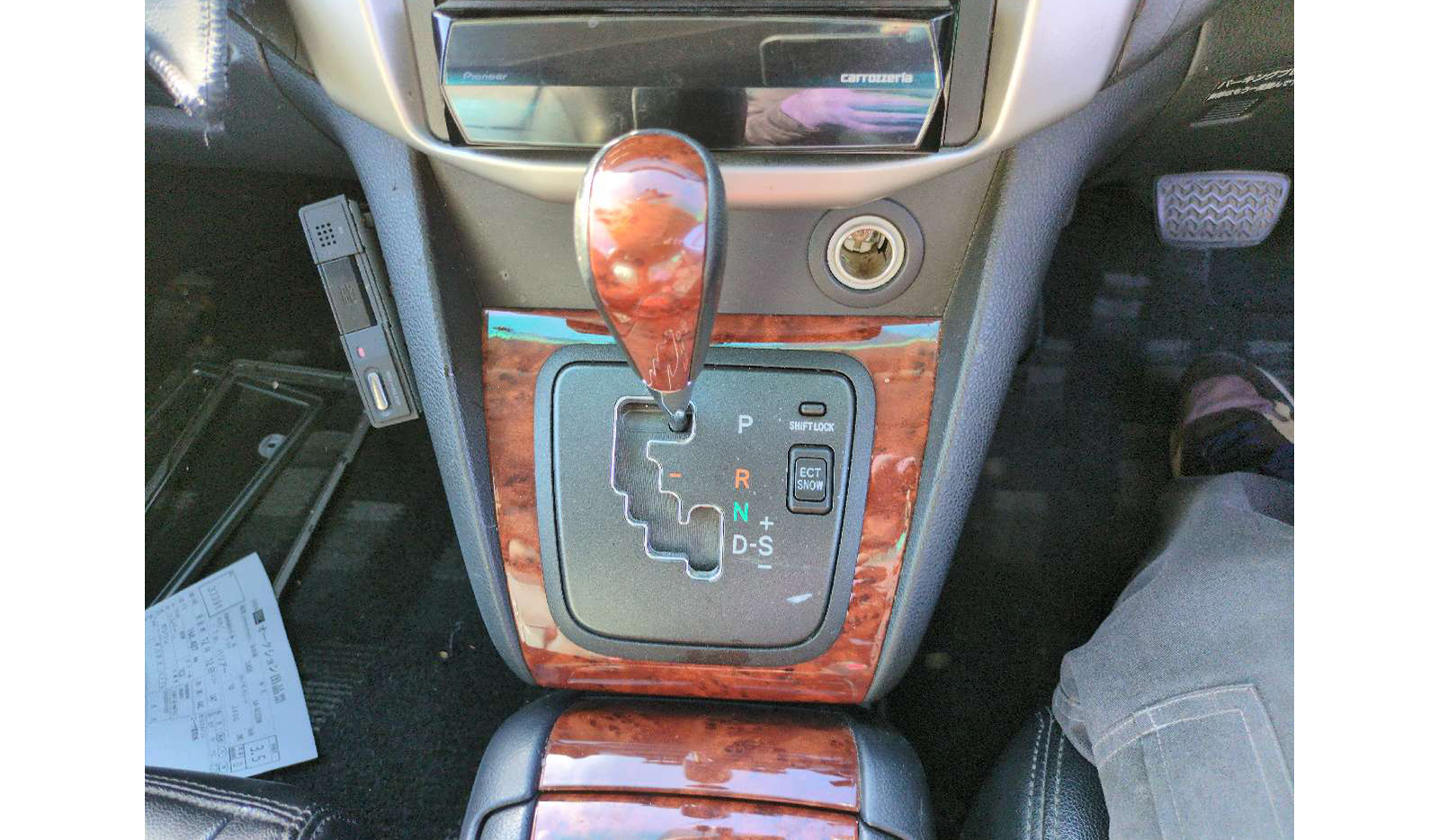 2003 Toyota Harrier 240G image-11