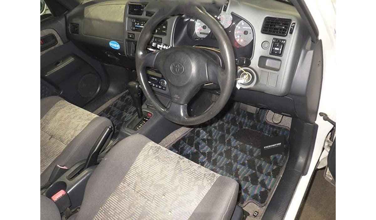 1999 Toyota RAV-4 V image-3