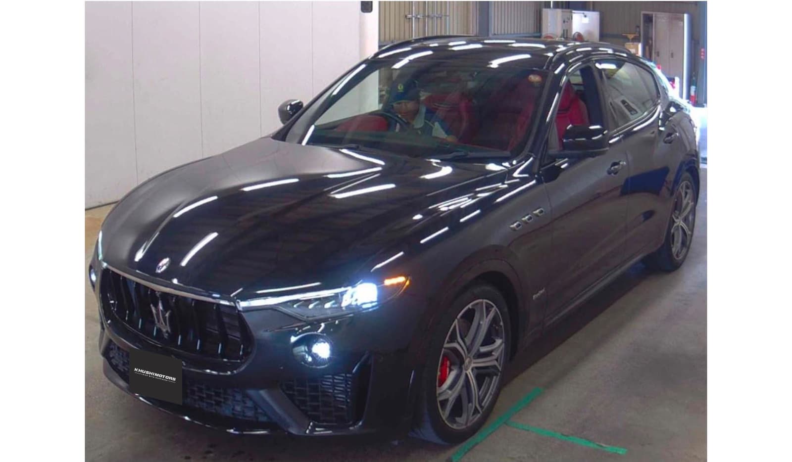 2019 Maserati Levante GRANSPORT image-2