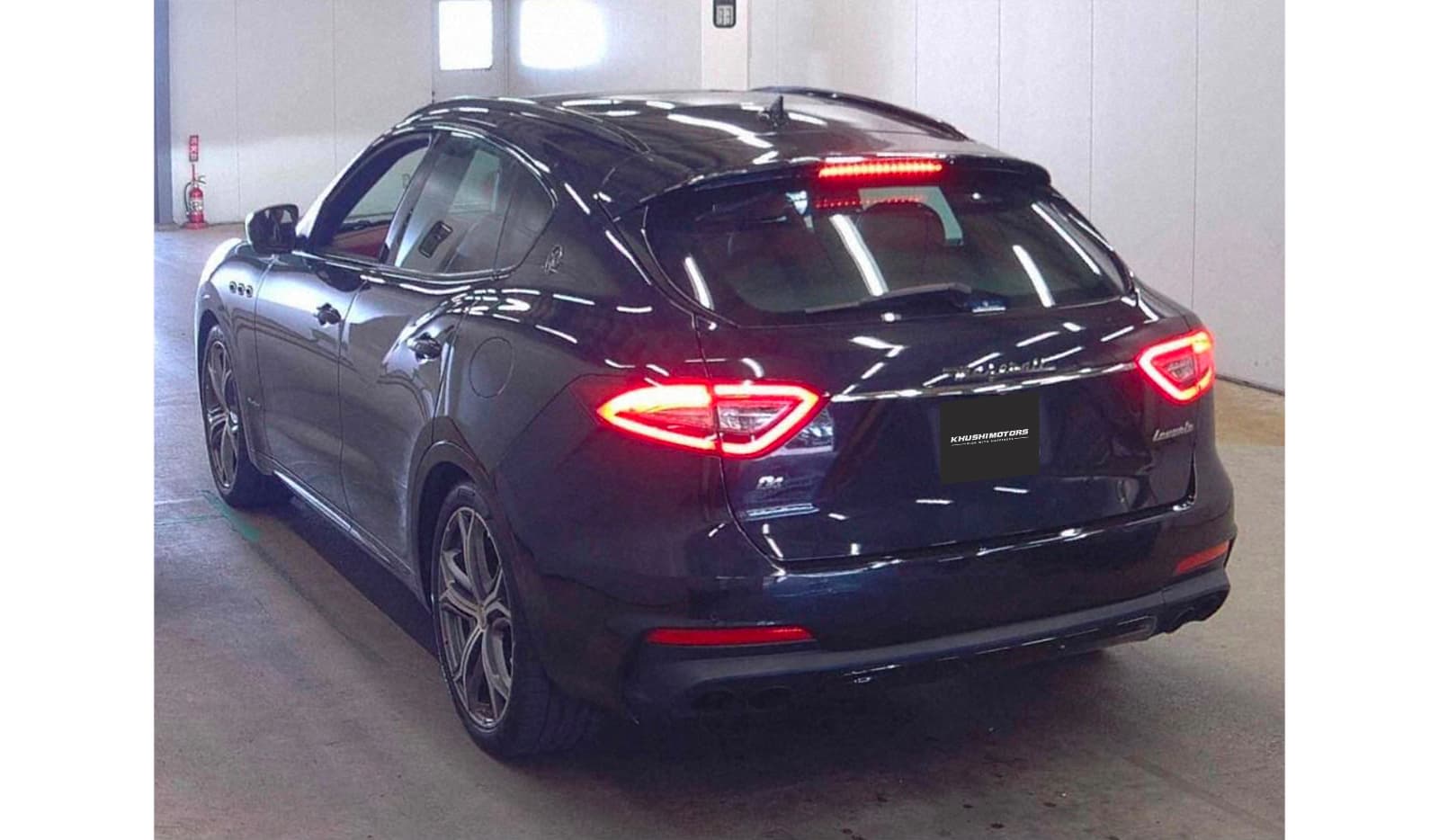2019 Maserati Levante GRANSPORT image-3