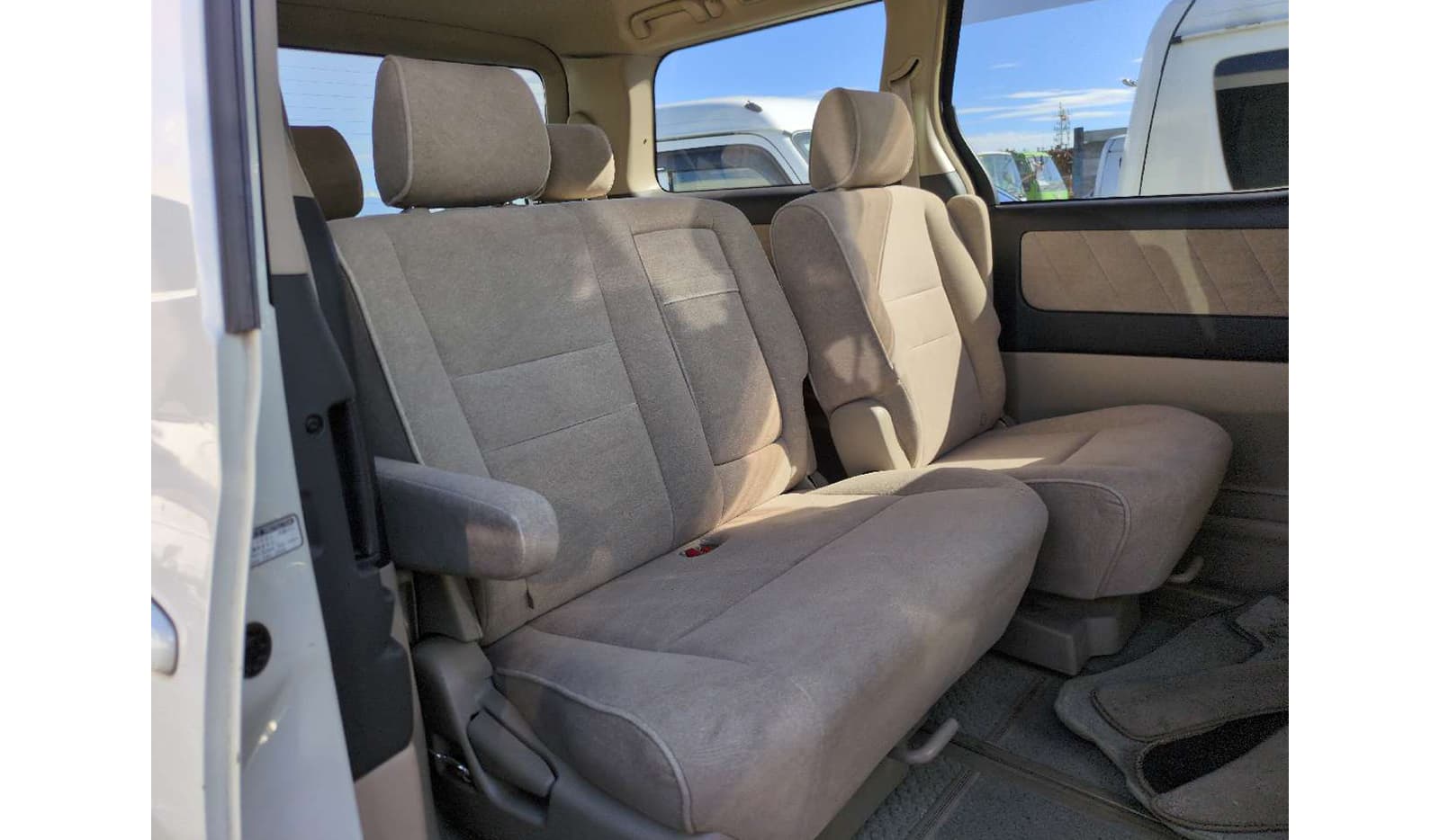 2003 Toyota Alphard AX L image-12